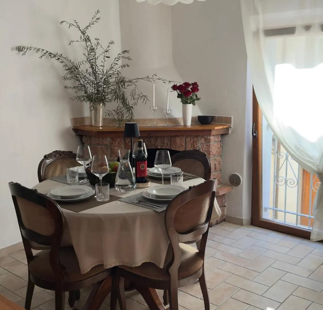 Entire Three Bedrooms Townhouse With Terrace In Heart Of Tuscany Montopoli in Val dʼArno 0*,  Italien
