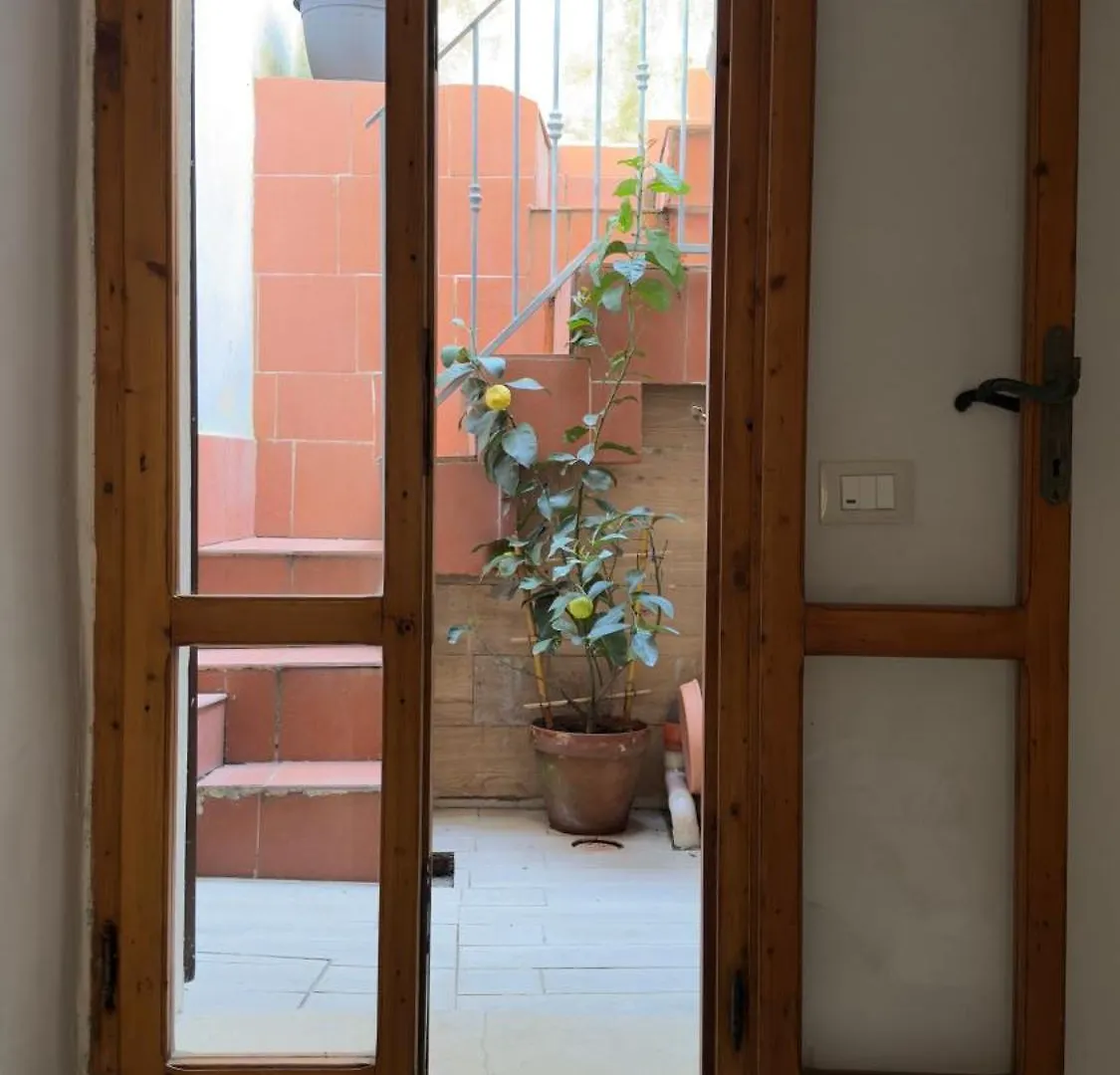 Entire Three Bedrooms Townhouse With Terrace In Heart Of Tuscany Montopoli in Val dʼArno 0*,