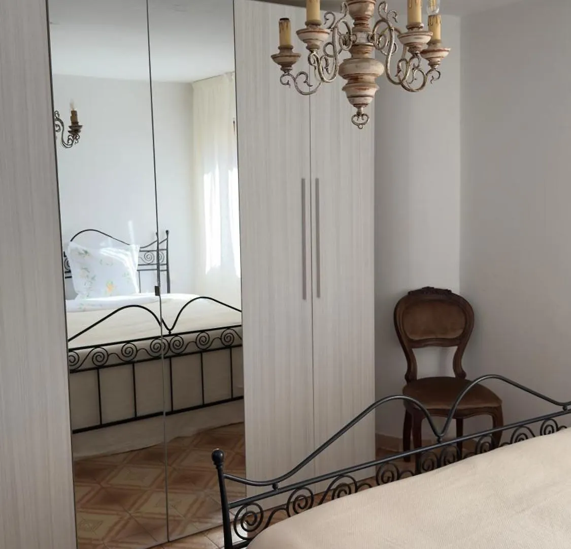 Apartment Entire Three Bedrooms Townhouse With Terrace In Heart Of Tuscany Montopoli in Val dʼArno